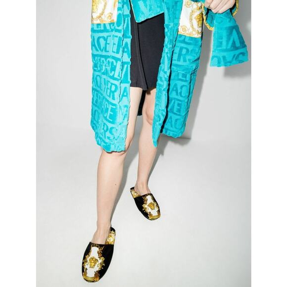 NWT Versace Medusa Slip-On Slippers Size S (6-7) Renaissance-Print Black Gold - Picture 2 of 8